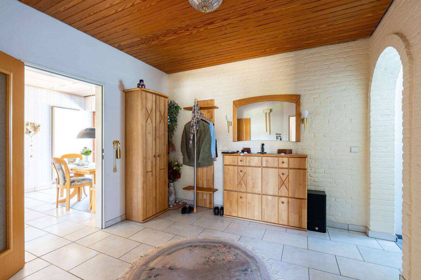 Großzügig wohnen, clever finanzieren – Zweifamilienhaus mit vermietbarer OG-Wohnung, Obj. 9687 – 26133 Oldenburg (Oldb) – Vorschaubild 3