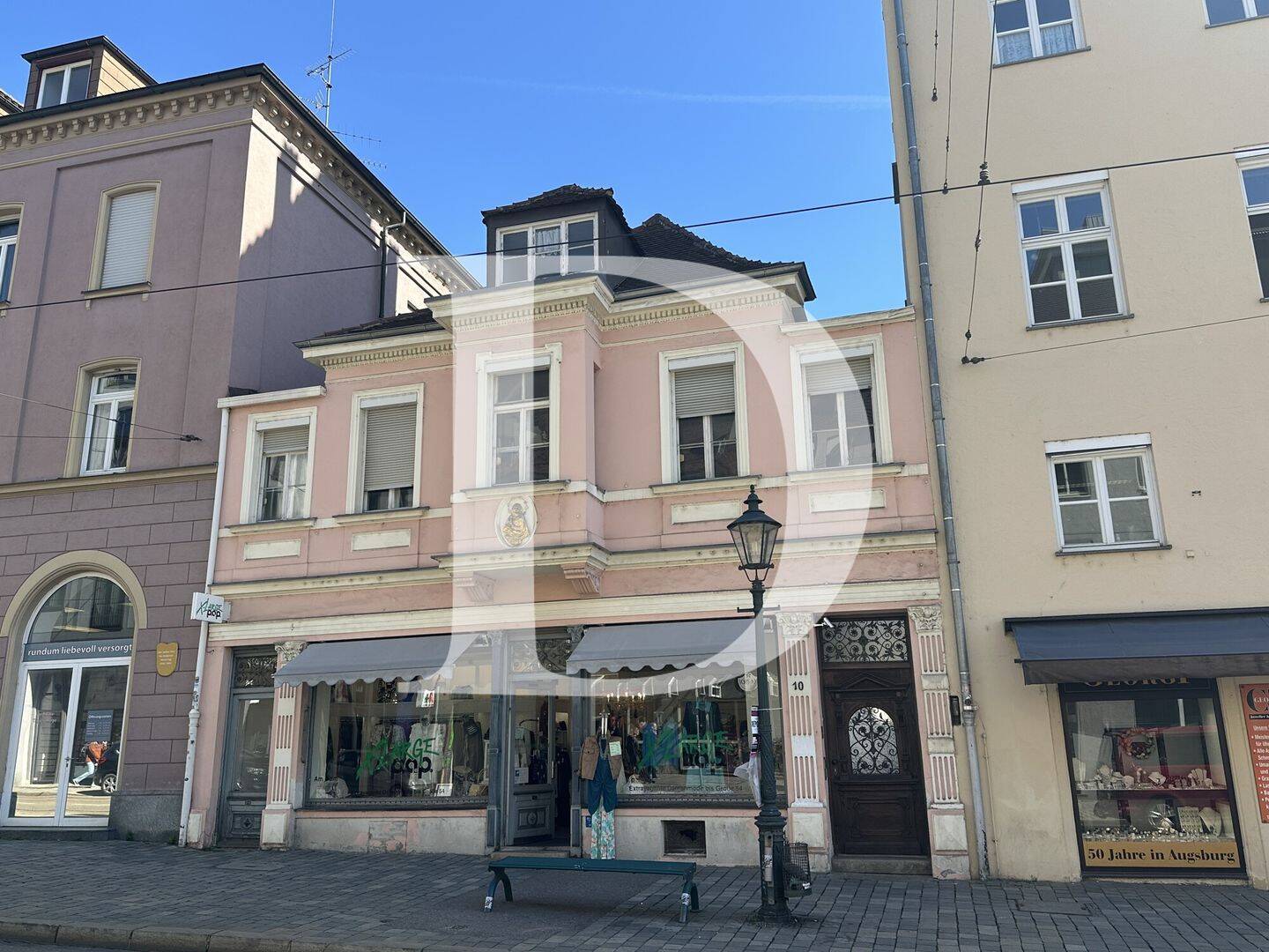 Historisches Wohnhaus mit Ladengeschäft in der Innenstadt, 86152 Augsburg (Innenstadt)