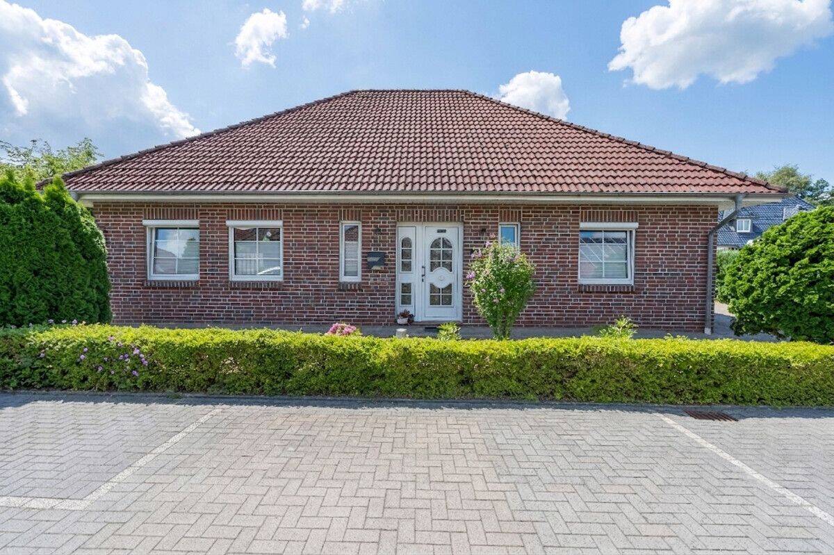 Bungalow in Barßlermoor – Wohnen auf einer Ebene – mit Ausbaureserve, 26676 Barßel