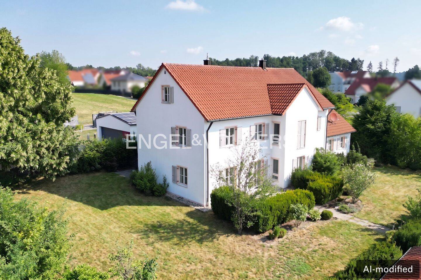 Großzügiges Einfamilienhaus mit viel Potenzial und Privatsphäre, 84085 Langquaid