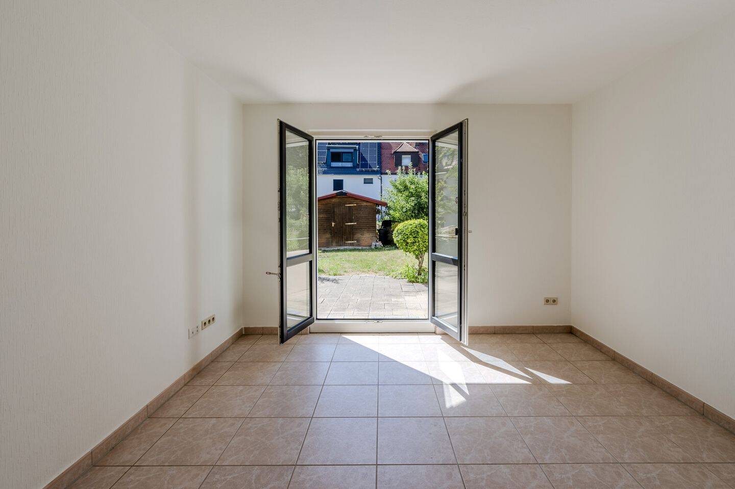 Wohnen mit Lebensqualität – Gepflegtes Einfamilienhaus mit Garten – 70327 Stuttgart – Vorschaubild 5