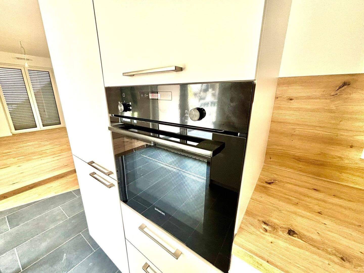 3 Zimmer mit Einbauküche, Tageslichbad, Gäste-WC, Keller und Lift – 65203 Wiesbaden – Vorschaubild 5