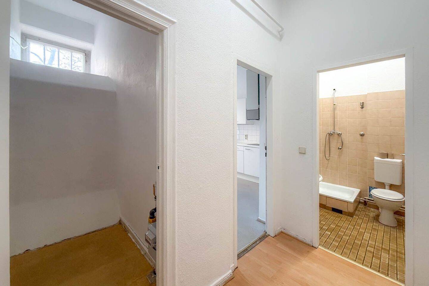 Großzügige 2-Zimmer-Eigentumswohnung, im EG eines charmanten Altbaus. – 13349 Berlin – Vorschaubild 6