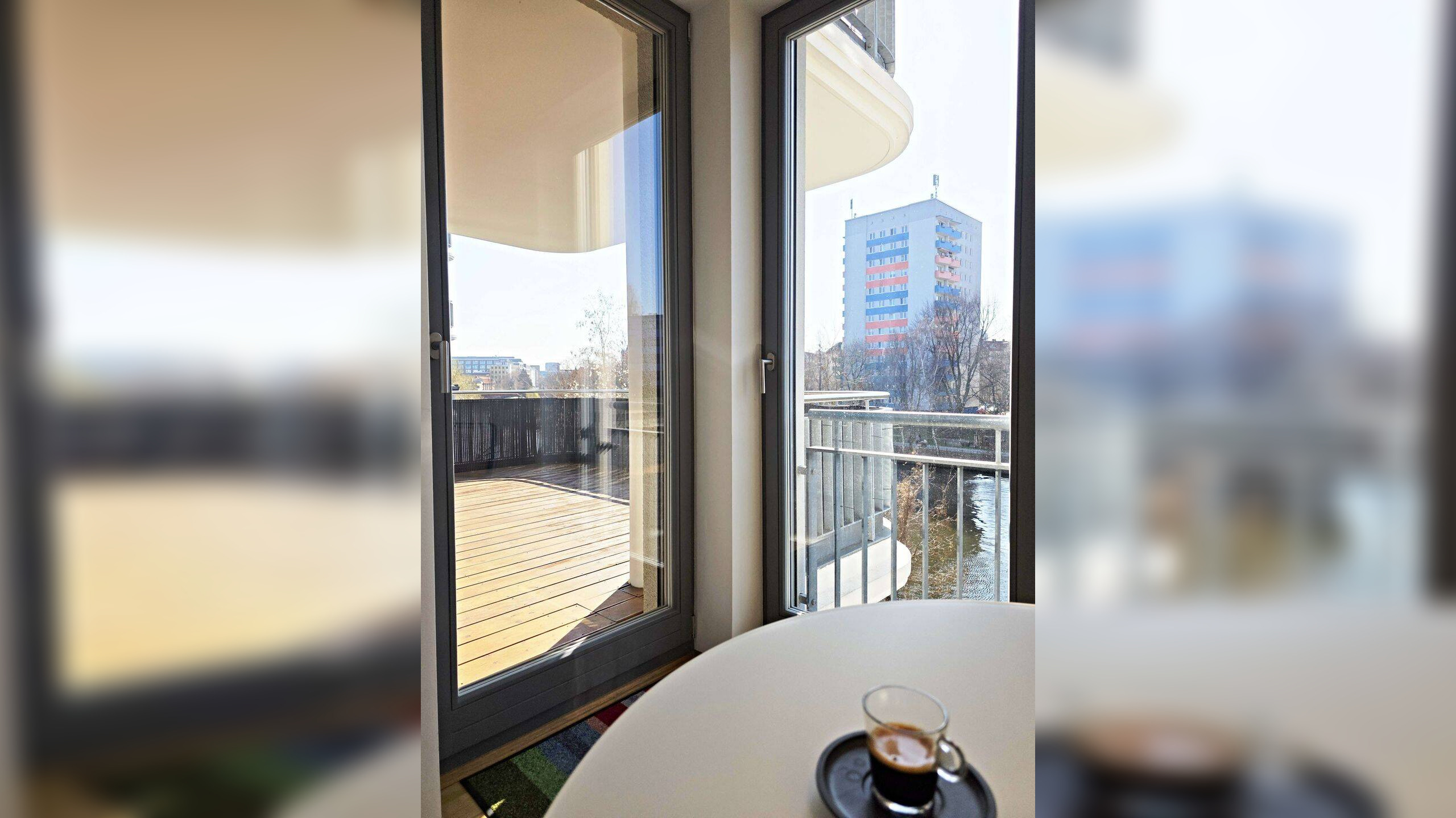 Freie, barrierefreie 3-Zimmer-Wohnung mit Wasserblick, EBK, Fußbodenheizung, Lift und TG! – 10589 Berlin – Vorschaubild 6