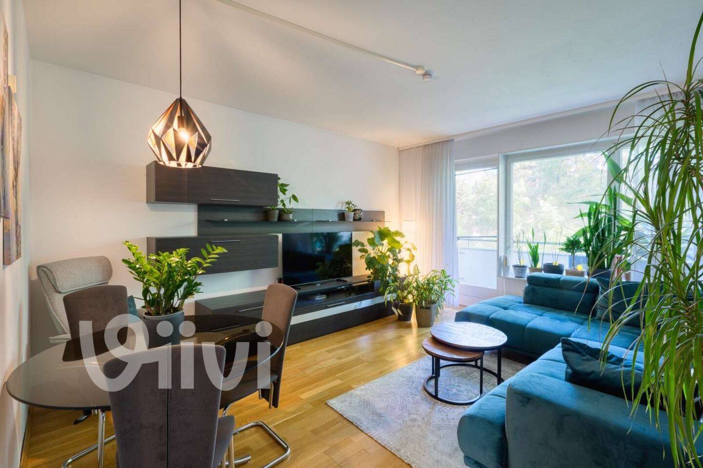Schicke 2-Zi.-Wohnung in Rudow: 59 m², 2.OG, bezugsfrei, Balkon, modernisiert, grüne und ruhige Lage – 12357 Berlin – Vorschaubild 2