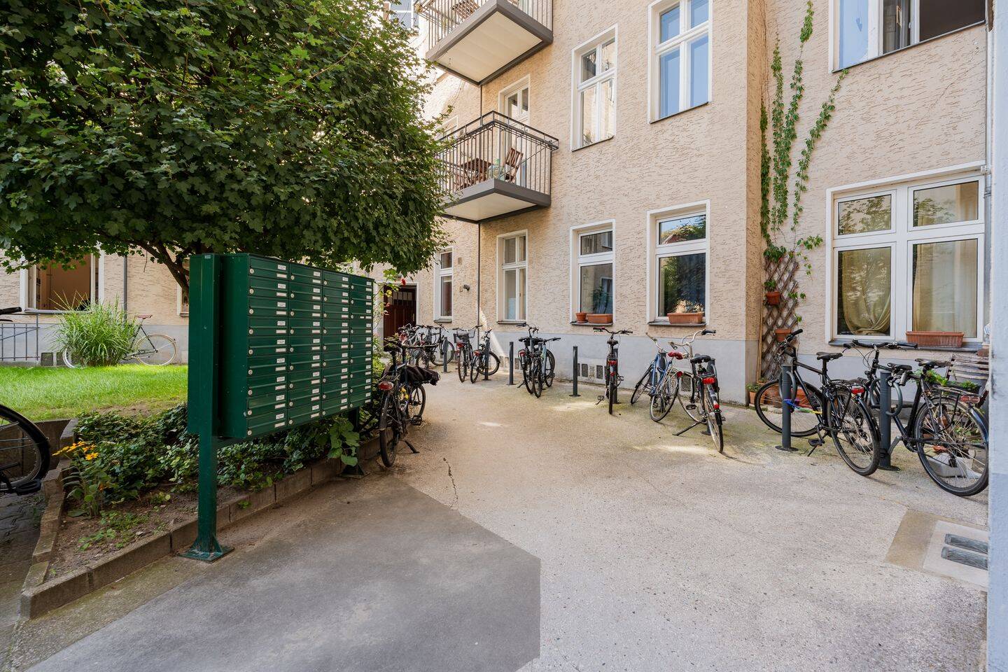 Beliebte Spreelage mit urbanem Flair! Vermietete Altbauwohnung mit hohem Wertsteigerungspotential – 10999 Berlin – Vorschaubild 8