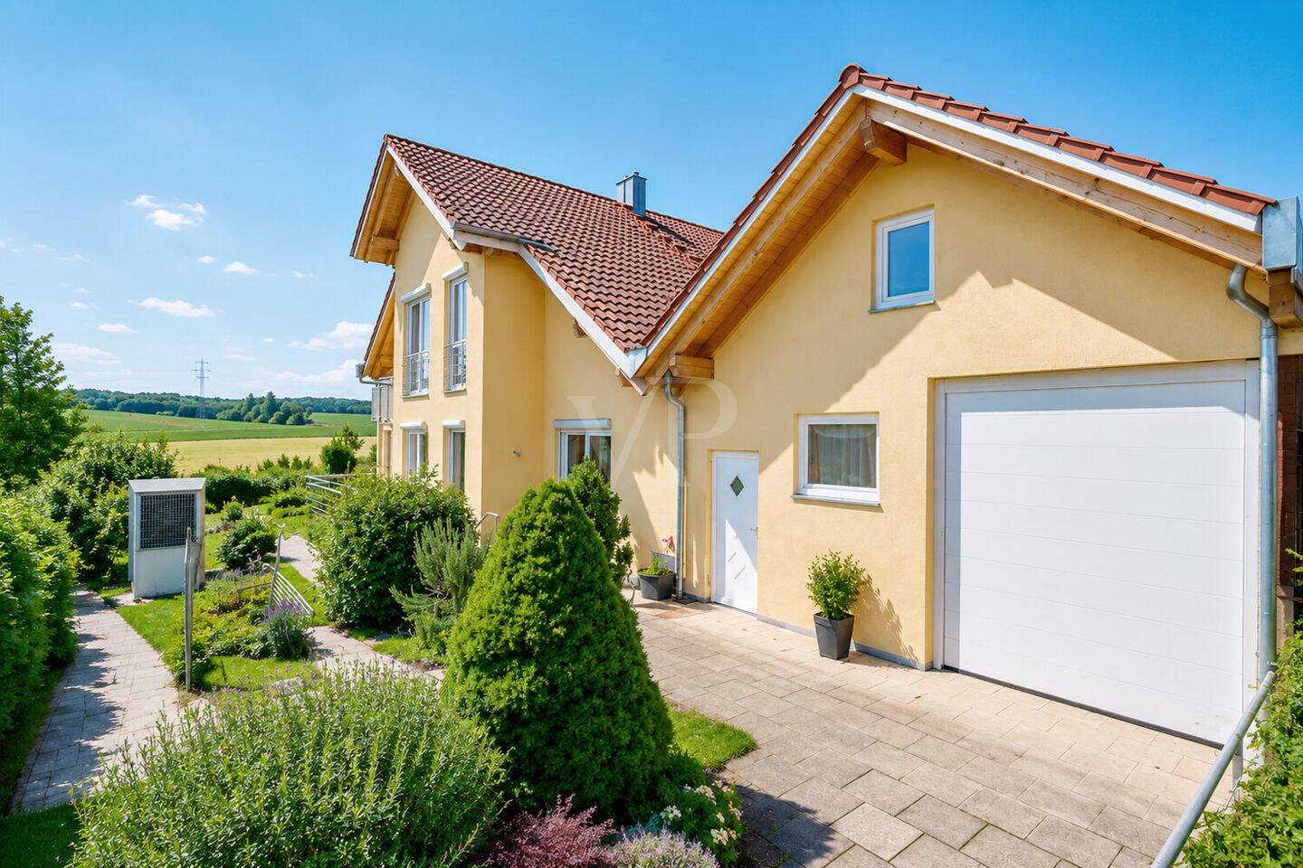 Zwei Generationen, ein besonderes Zuhause – großzügiges Zweifamilienhaus am Feldrand – 74078 Heilbronn – Vorschaubild 3