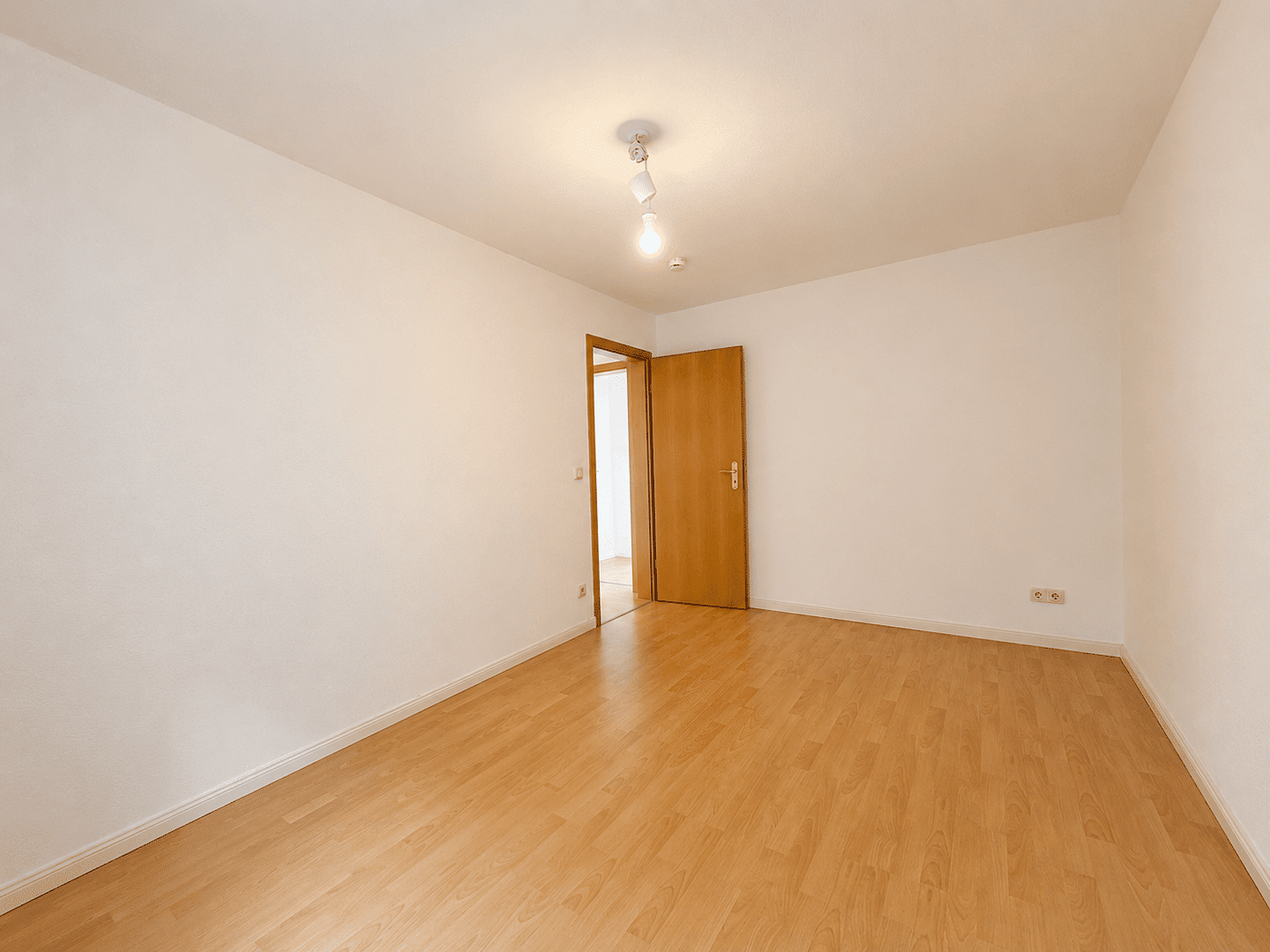 3-Raum Wohnung in Uni-Nähe mit WG-Potenzial – 18057 Rostock – Vorschaubild 6
