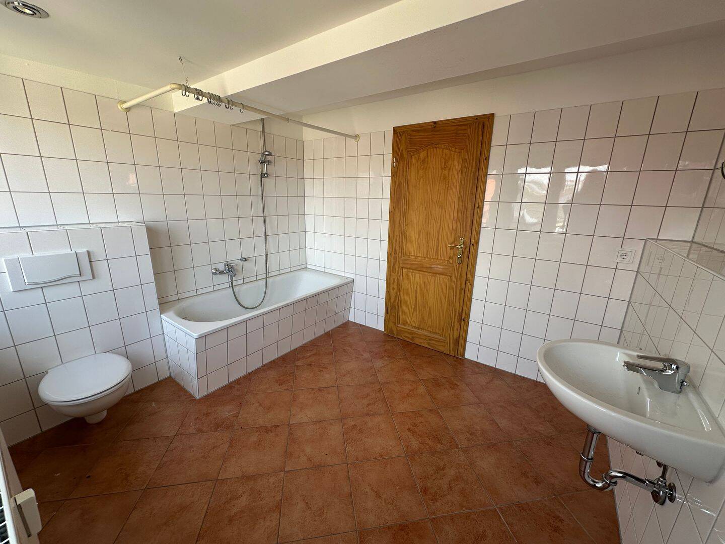 ***Großzügige und lichtdurchflutete Dachgeschosswohnung mit modernem Wohnkonzept*** – 10553 Berlin – Vorschaubild 6