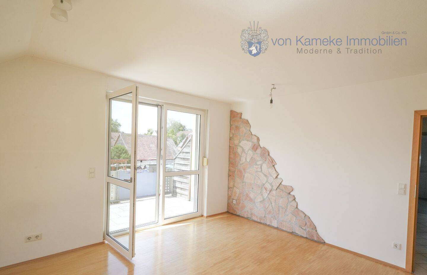 Moderne 4-Zimmer-Maisonette mit Balkon, Dachstudio, Stellplatz & Carport in Dechsendorf – 91056 Erlangen – Vorschaubild 11