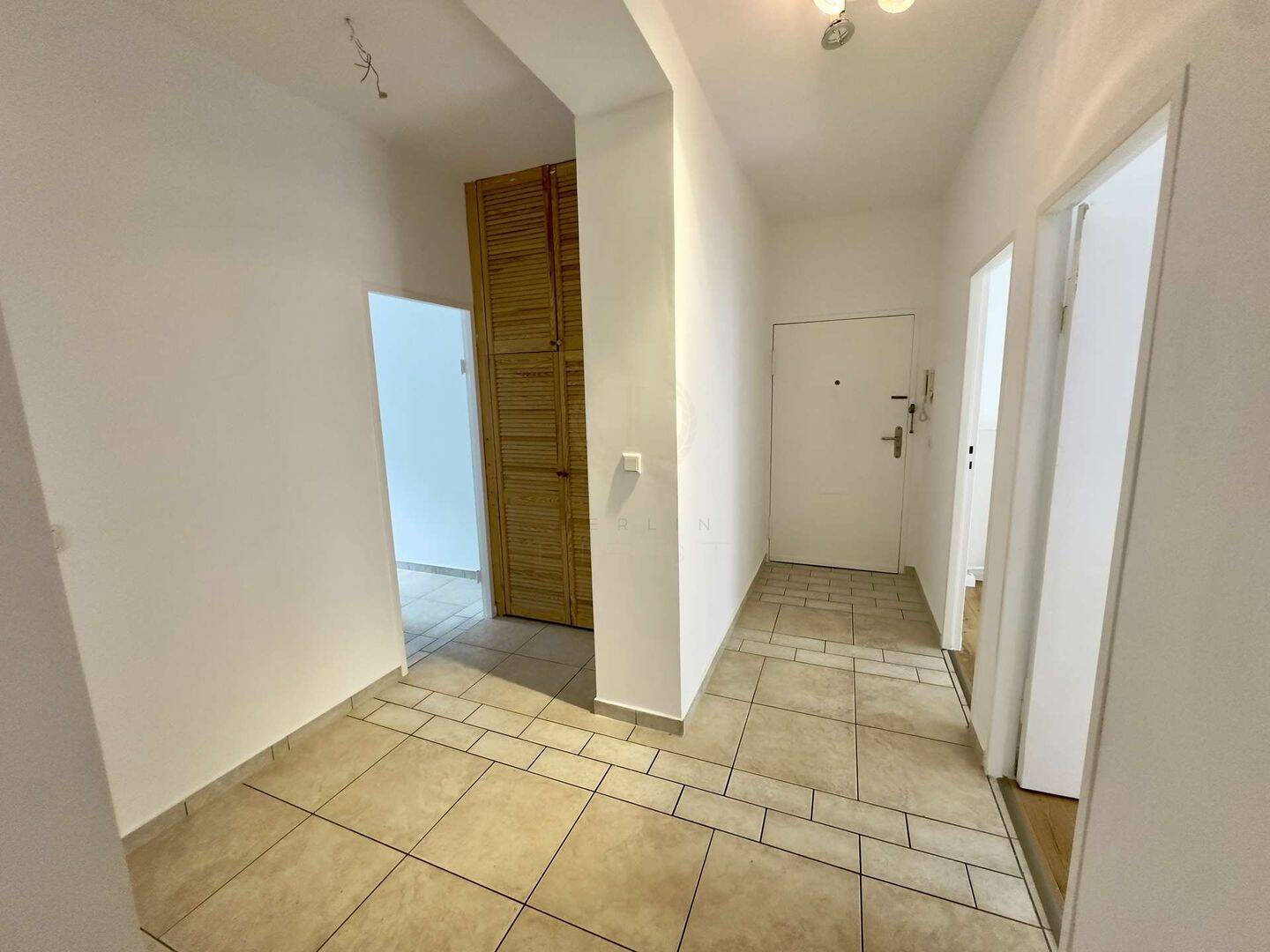 Bezugsfrei! Helle 4 Zimmerwohnung in bester Lage – 10589 Berlin – Vorschaubild 4