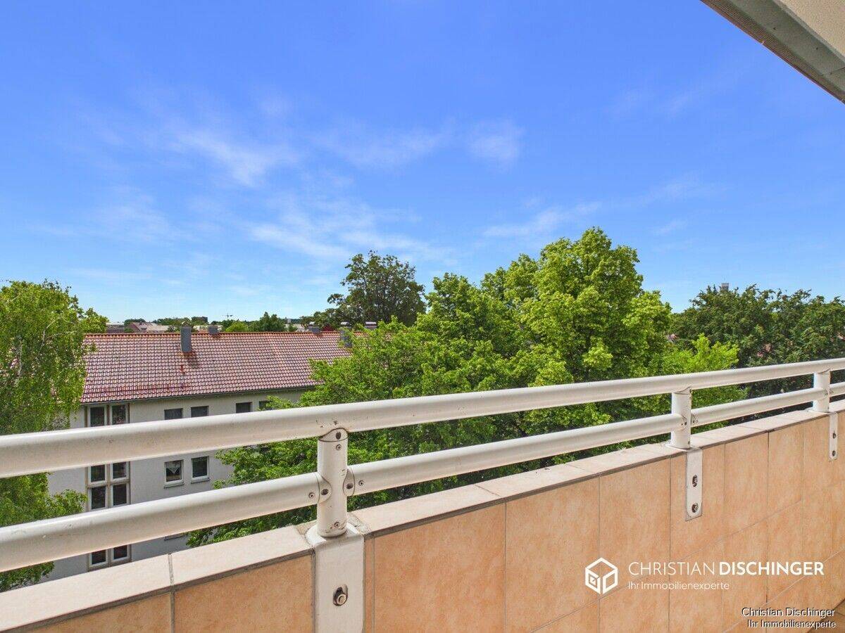 Viel Platz zum Wohnen – 4-Zimmer-Wohnung mit Balkon und Aufzug – 93053 Regensburg – Vorschaubild 6