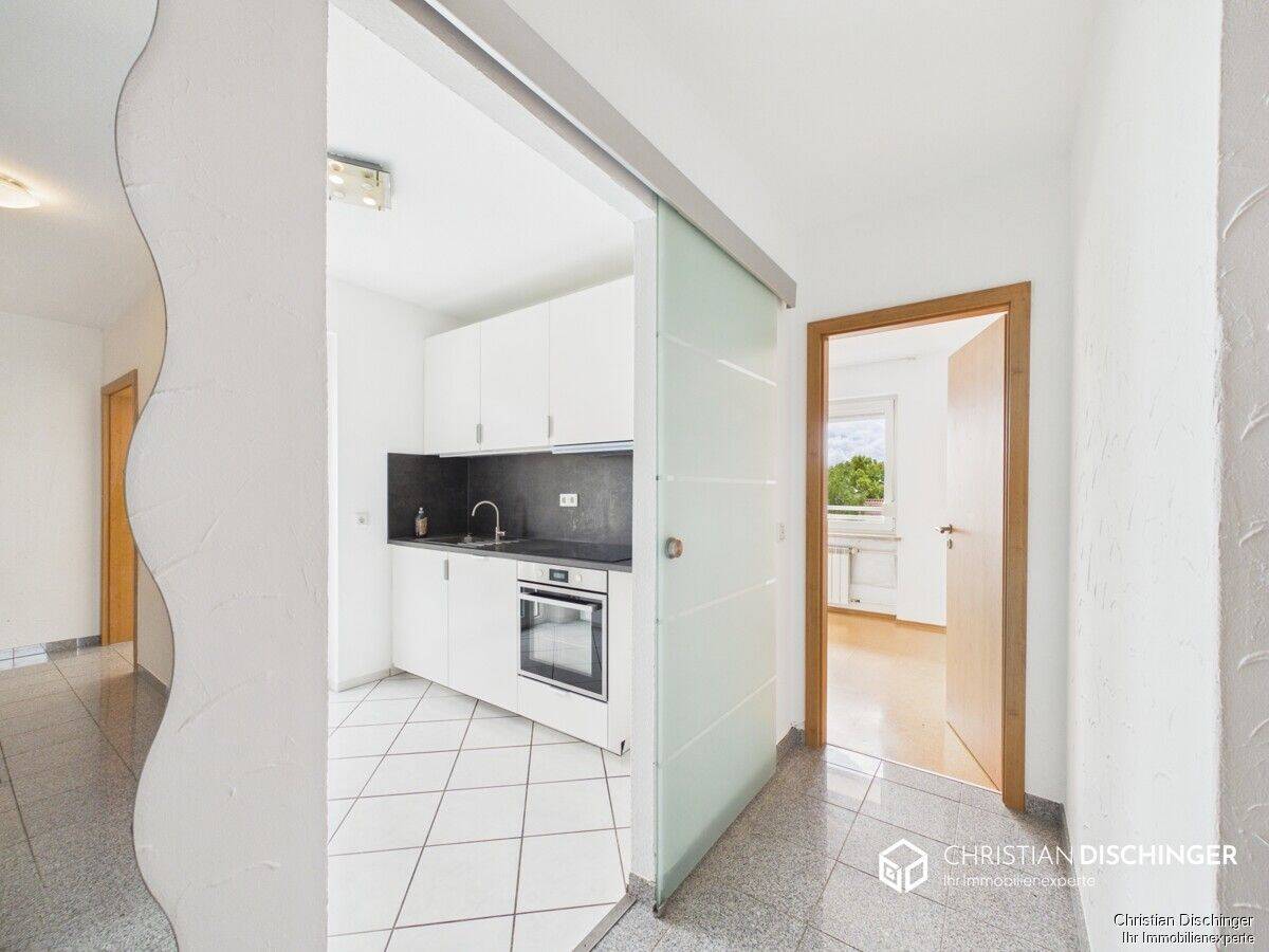 Viel Platz zum Wohnen – 4-Zimmer-Wohnung mit Balkon und Aufzug – 93053 Regensburg – Vorschaubild 9