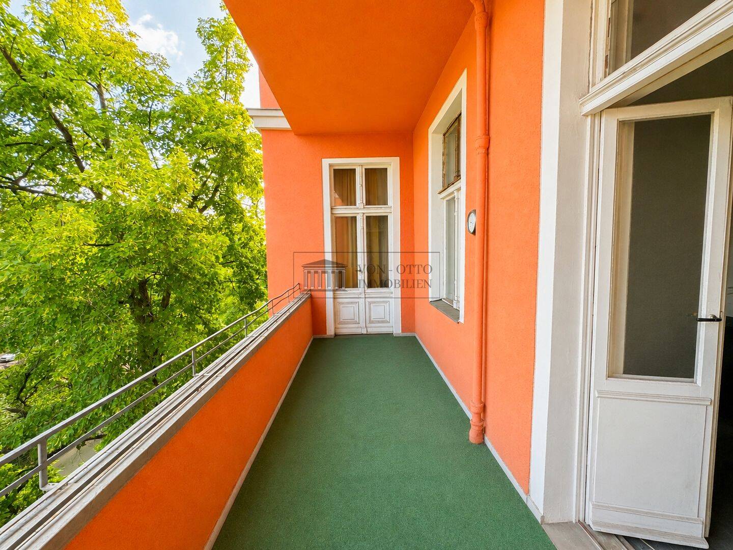 Altbaujuwel mit hohen Decken und individuellem Entwicklungspotenzial – 10965 Berlin – Vorschaubild 2