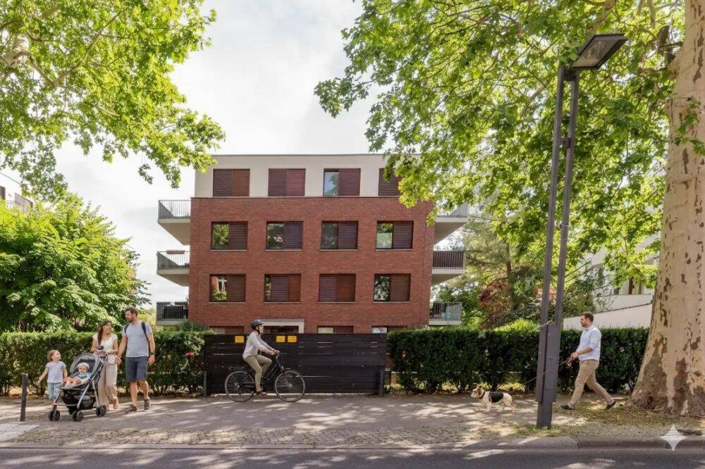 Alt-Stralau: Besondere 3-Zimmer-Wohnung, Wohnen am Wasser – urban, ruhig und außergewöhnlich begehrt – 10245 Berlin – Vorschaubild 2