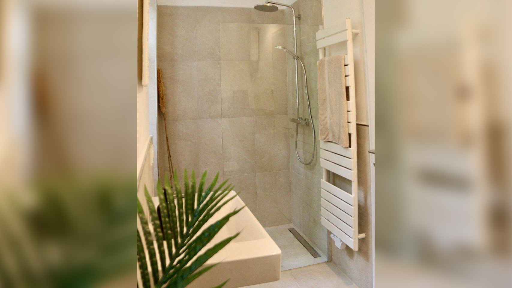 Erstbezug nach Kernsanierung: Hochwertig ausgestattete 2-Zimmer-Souterrain-Wohnung mit Design-EBK, vollständig möbliert, bezugsfrei – 12165 Berlin – Vorschaubild 8