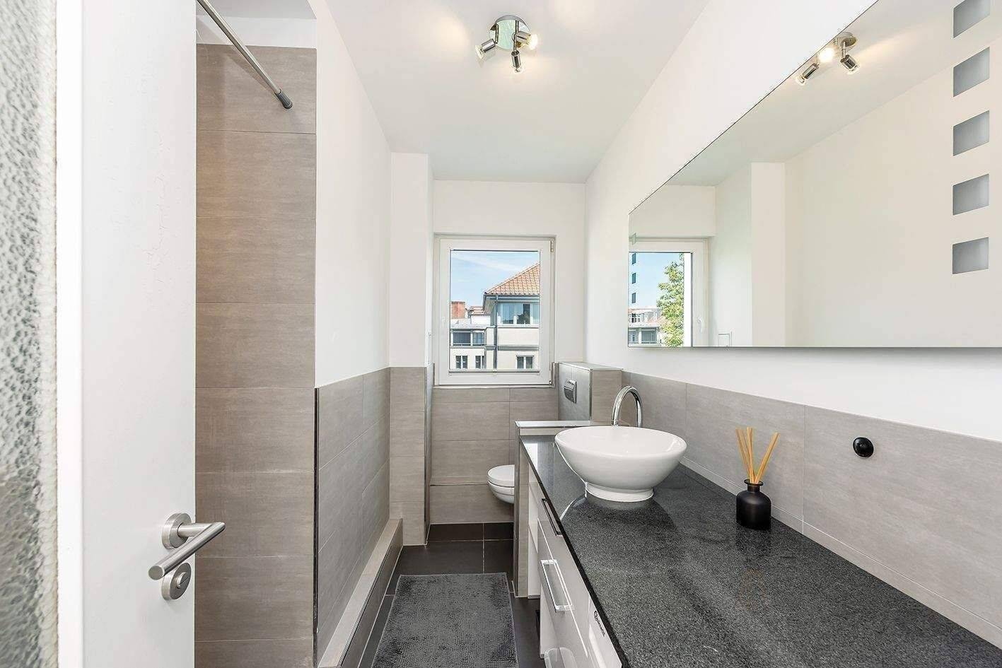 Bezugsfreie 2 Zimmer Doppelbalkon Wohnung provisionsfrei dicht Kudamm zu verkaufen – 10707 Berlin – Vorschaubild 5