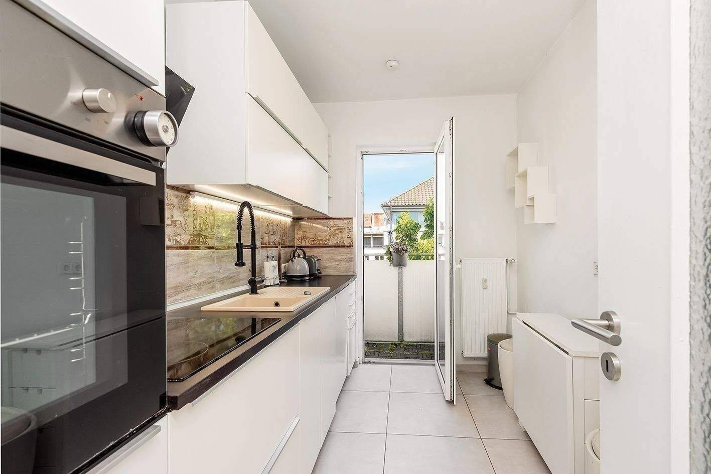 Bezugsfreie 2 Zimmer Doppelbalkon Wohnung provisionsfrei dicht Kudamm zu verkaufen – 10707 Berlin – Vorschaubild 7