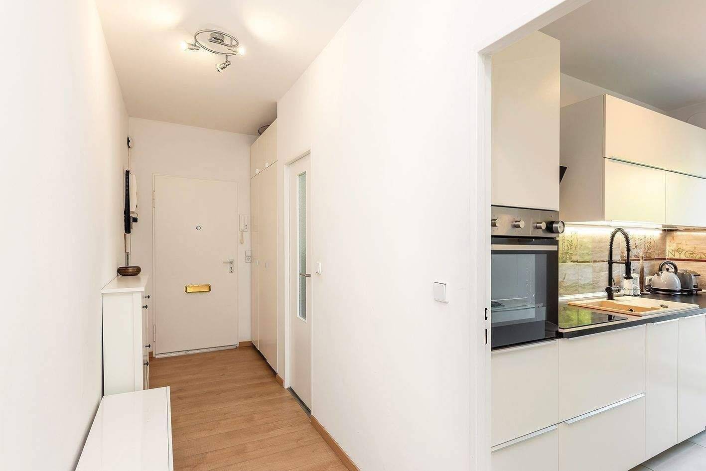 Bezugsfreie 2 Zimmer Doppelbalkon Wohnung provisionsfrei dicht Kudamm zu verkaufen – 10707 Berlin – Vorschaubild 9
