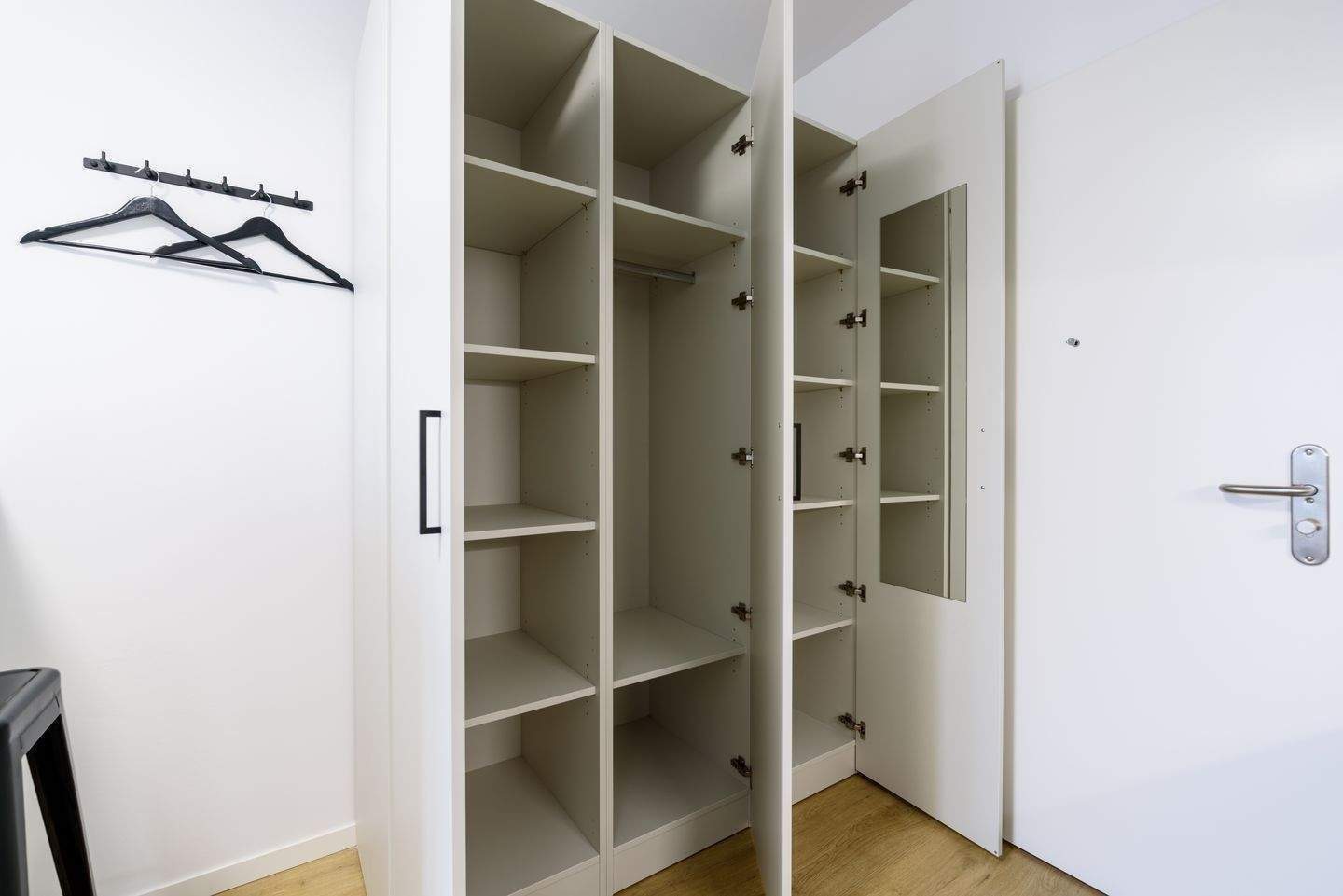Modernes, möbliertes Apartment mit ALL-IN-Miete in Potsdam-Babelsberg – 14482 Potsdam – Vorschaubild 6