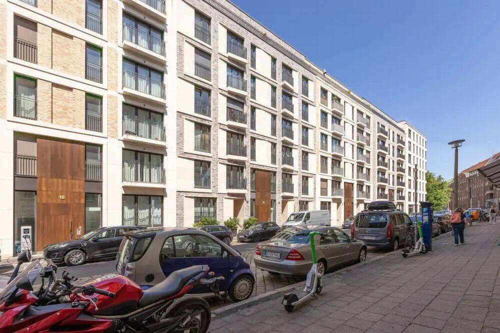 Stylische,neuwertige 4-Zimmer-Maisonette-Wohnung in Berlin-Mitte, Top Location, ruhige Wohnanlage – 10179 Berlin – Vorschaubild 3