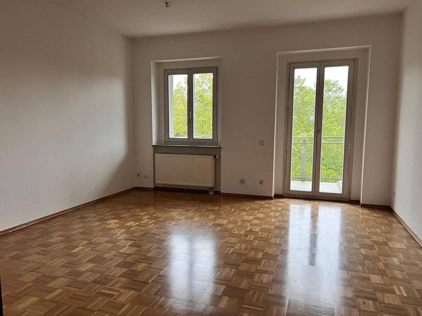 Lichtdurchflutete 2-Zimmer-Wohnung mit Parkett, Balkon, EBK und TG in Top-Lage – 14469 Potsdam – Vorschaubild 4