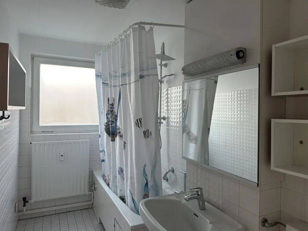 Frisch renovierte 3-Zimmer-Wohnung mit Balkon/Loggia & Tiefgarage in Berlin-Lankwitz – 12247 Berlin – Vorschaubild 6