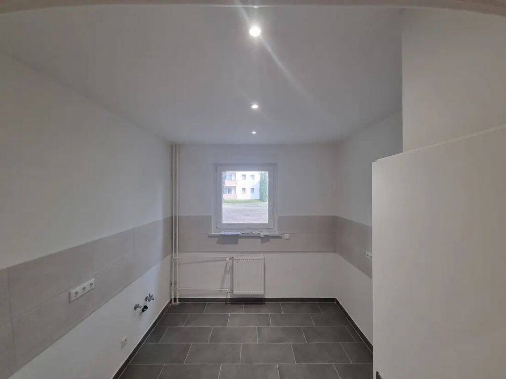 helle 2 Zimmer-Wohnung mit Balkon, saniert, zentral liegend in Berlin-Marienfelde, sofort bezugsfrei – 12279 Berlin – Vorschaubild 7