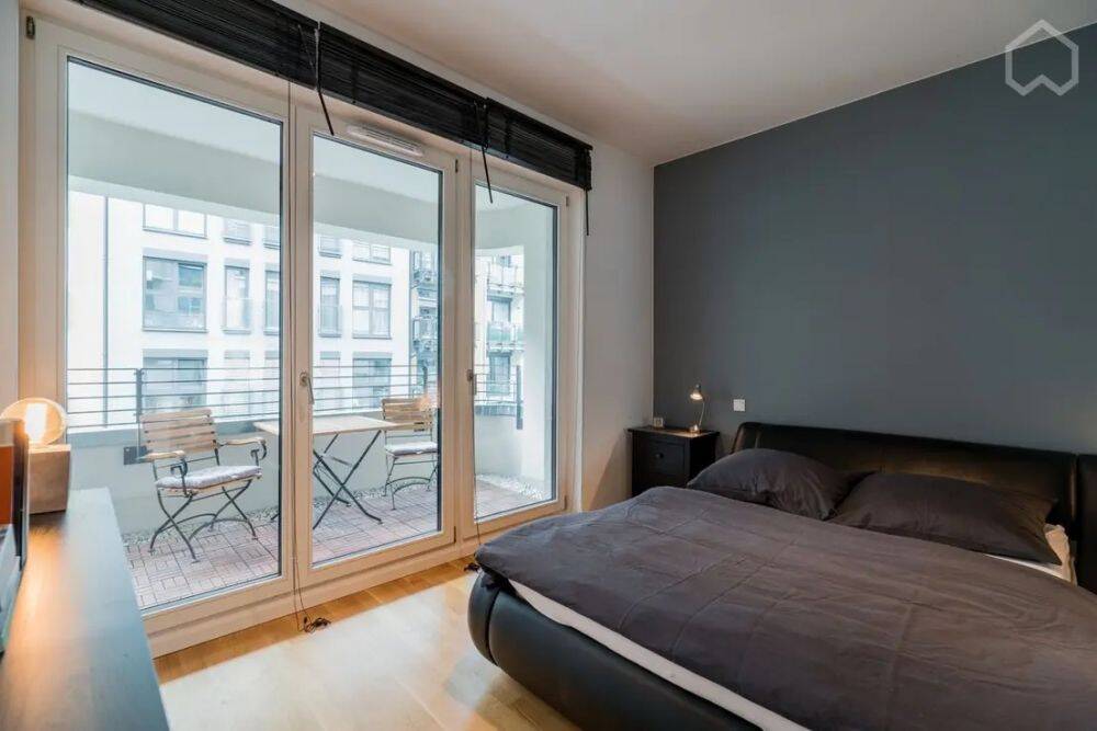 Bezugsfreie 2-Zimmer-Wohnung, neuwertig, luxuriös ausgestattet, Balkon, viele effektive Extras – 10179 Berlin – Vorschaubild 6