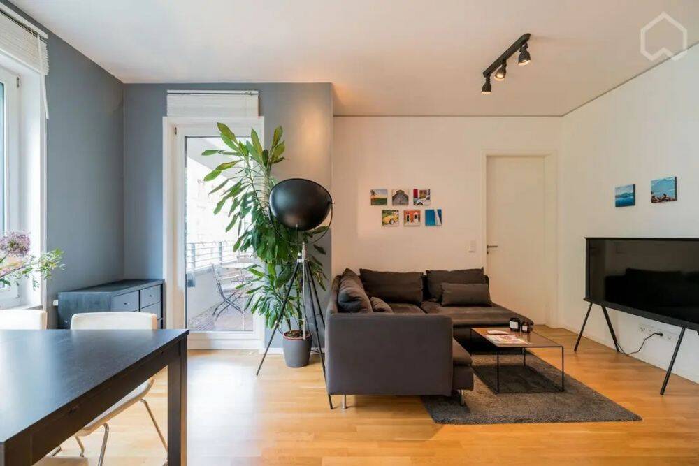 Bezugsfreie 2-Zimmer-Wohnung, neuwertig, luxuriös ausgestattet, Balkon, viele effektive Extras – 10179 Berlin – Vorschaubild 7