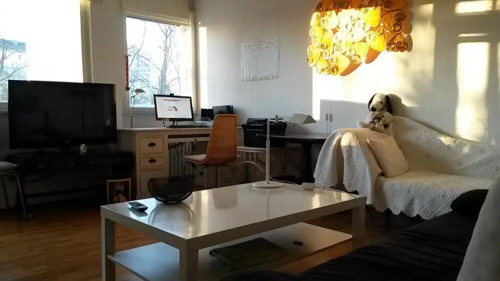 Bezugsfreie-helle 2-Zimmer-Wohnung mit Balkon zur Sonnenseite, direkt am Park gelegen – 10961 Berlin – Vorschaubild 4