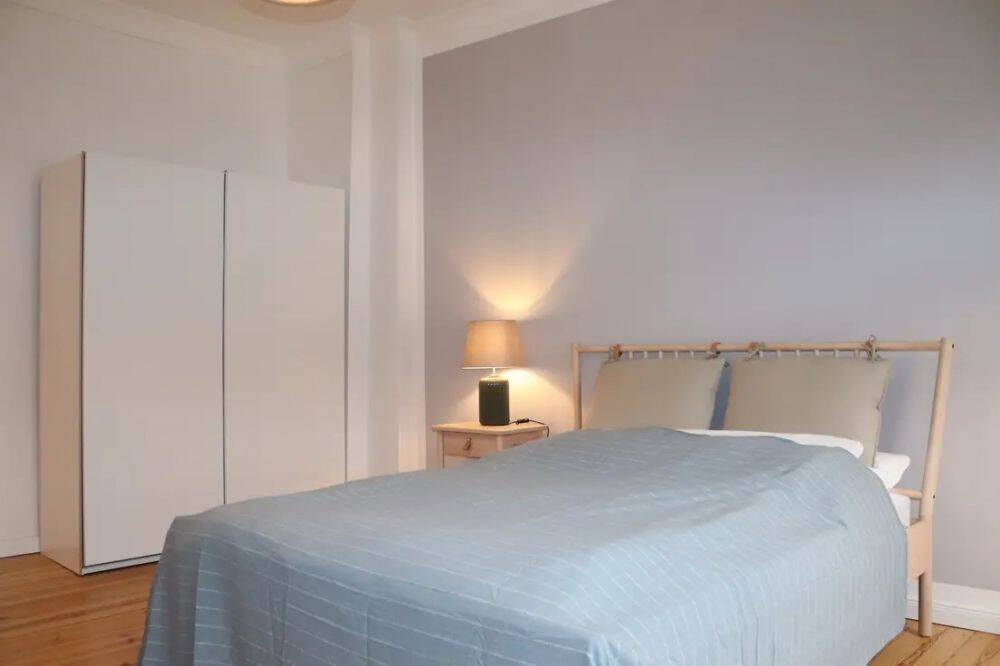 Sanierte 2-Zimmer-Wohnung in einem schönen Berliner-Altbau, neue Ausstattungen, neue Einbauküche, voll möbliert – 13357 Berlin – Vorschaubild 5