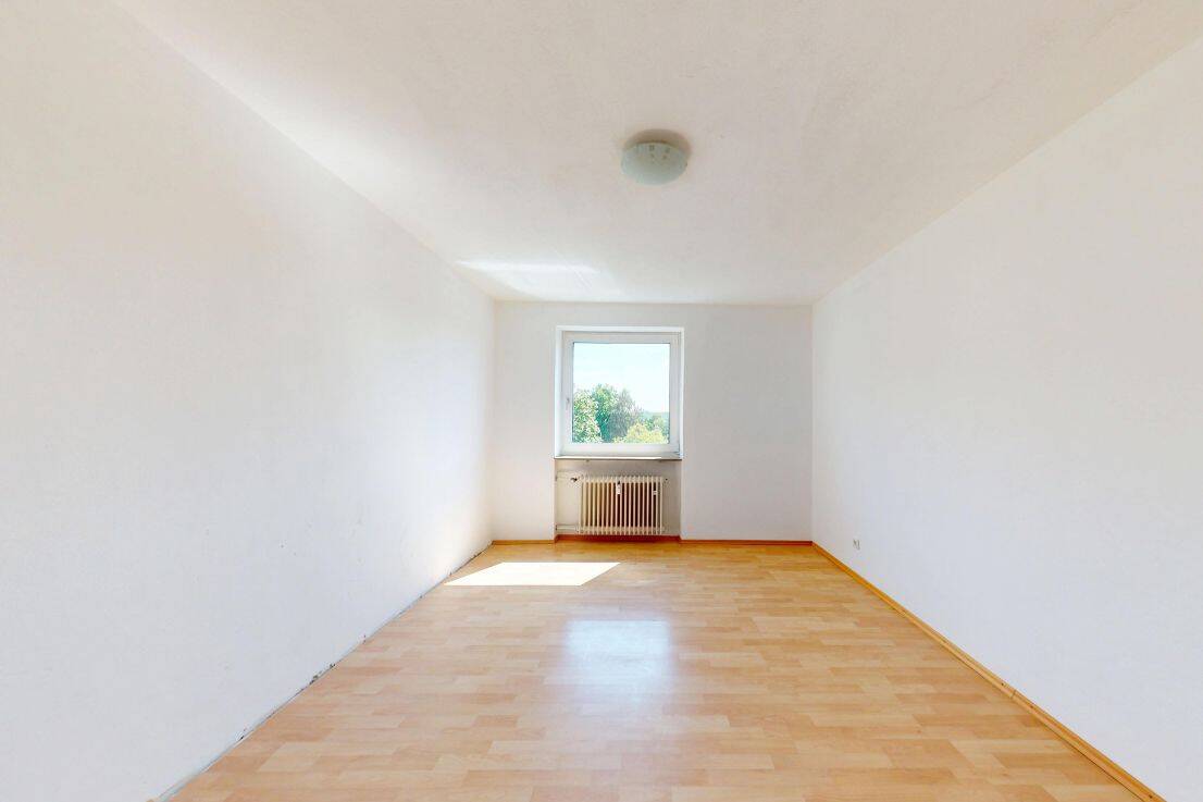** Äußerst attraktive 4ZKB Eigentumswohnung mit durchdachtem Grundriss und Balkon in City Lage ** – 85053 Ingolstadt – Vorschaubild 6