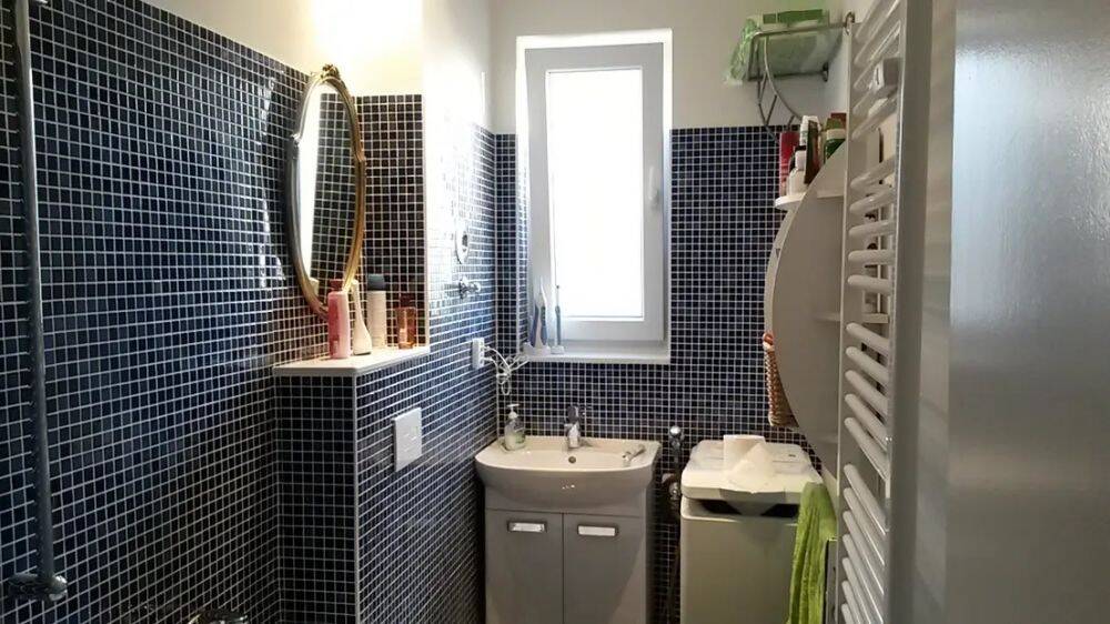 Bezugsfreie-helle 2-Zimmer-Wohnung mit Balkon zur Sonnenseite, direkt am Park gelegen – 10961 Berlin – Vorschaubild 6