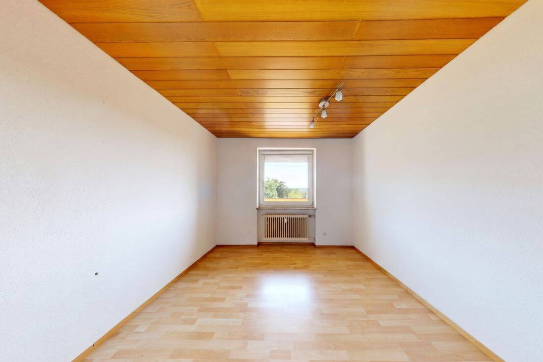 ** Äußerst attraktive 4ZKB Eigentumswohnung mit durchdachtem Grundriss und Balkon in City Lage ** – 85053 Ingolstadt – Vorschaubild 7