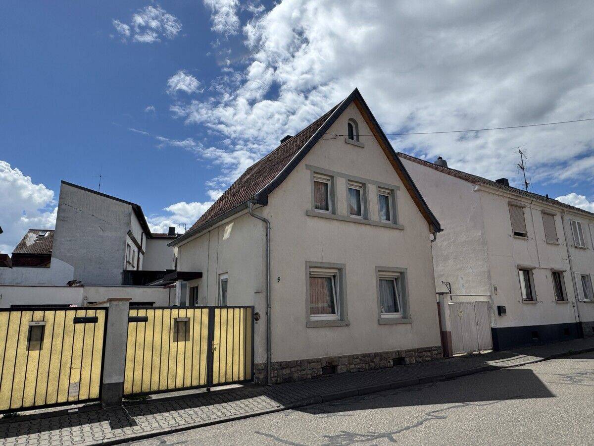 Einfamilienhaus mit Hof, 67550 Worms (Abenheim Herrnsheim Ibersheim Rheindürkheim)