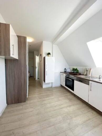 Möbliertes Shared Apartment in Stuttgart-Hedelfingen, 70329 Stuttgart (Hedelfingen Obertürkheim Rohracker Uhlbach)