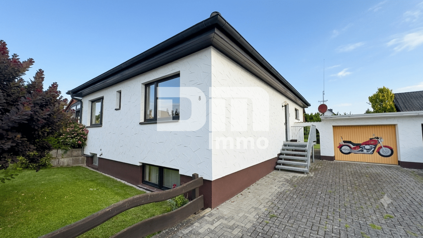 Solider Familien-Bungalow mit großem Potenzial in ruhiger Lage mit Wintergarten und Garage, 34379 Calden
