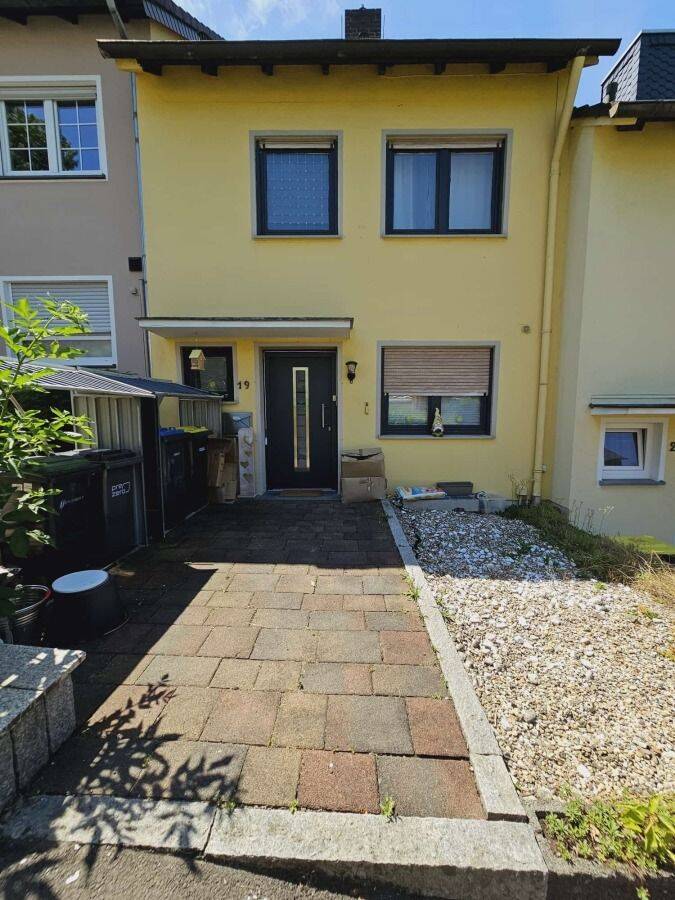 Charaktervolles Reihenmittelhaus in Humfeld, 32694 Dörentrup