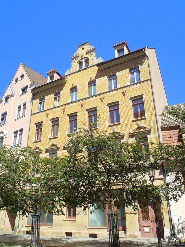 Freundliche 4-Zimmer-Wohnung mit Balkon, Holzboden, separater Küche & Bad mit Wanne u. Dusche, 1662 Meißen