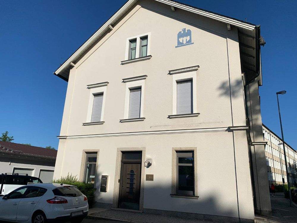 Vielseitiges Wohn- & Geschäftshaus mit Top-Werkstattflächen, Garagen und Stellflächen im Herzen von Hof, 95028 Hof (Haidt Innenstadt Jägersruh Leimitz)