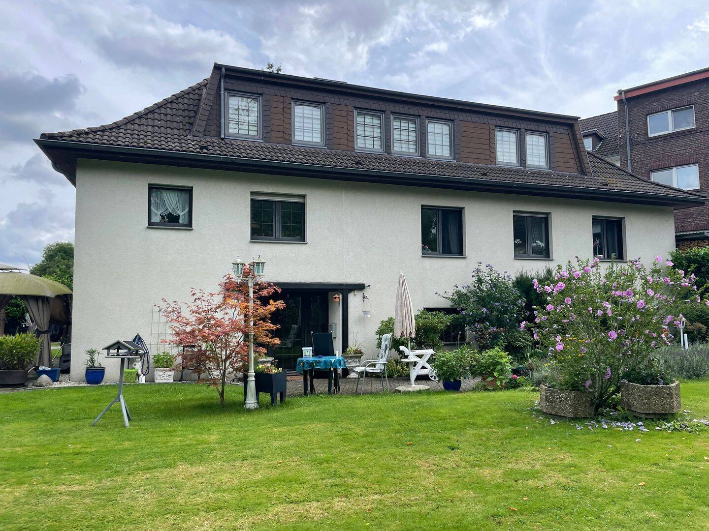 Lieben Sie ländliches Wohnen ? Geräumiges Einfamilienhaus in Merkstein…., 52134 Herzogenrath