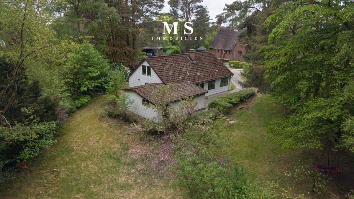 Freistehendes Einfamilienhaus mit ca. 2.161 m² Grundstück und attraktivem Entwicklungspotenzial, 21502 Geesthacht