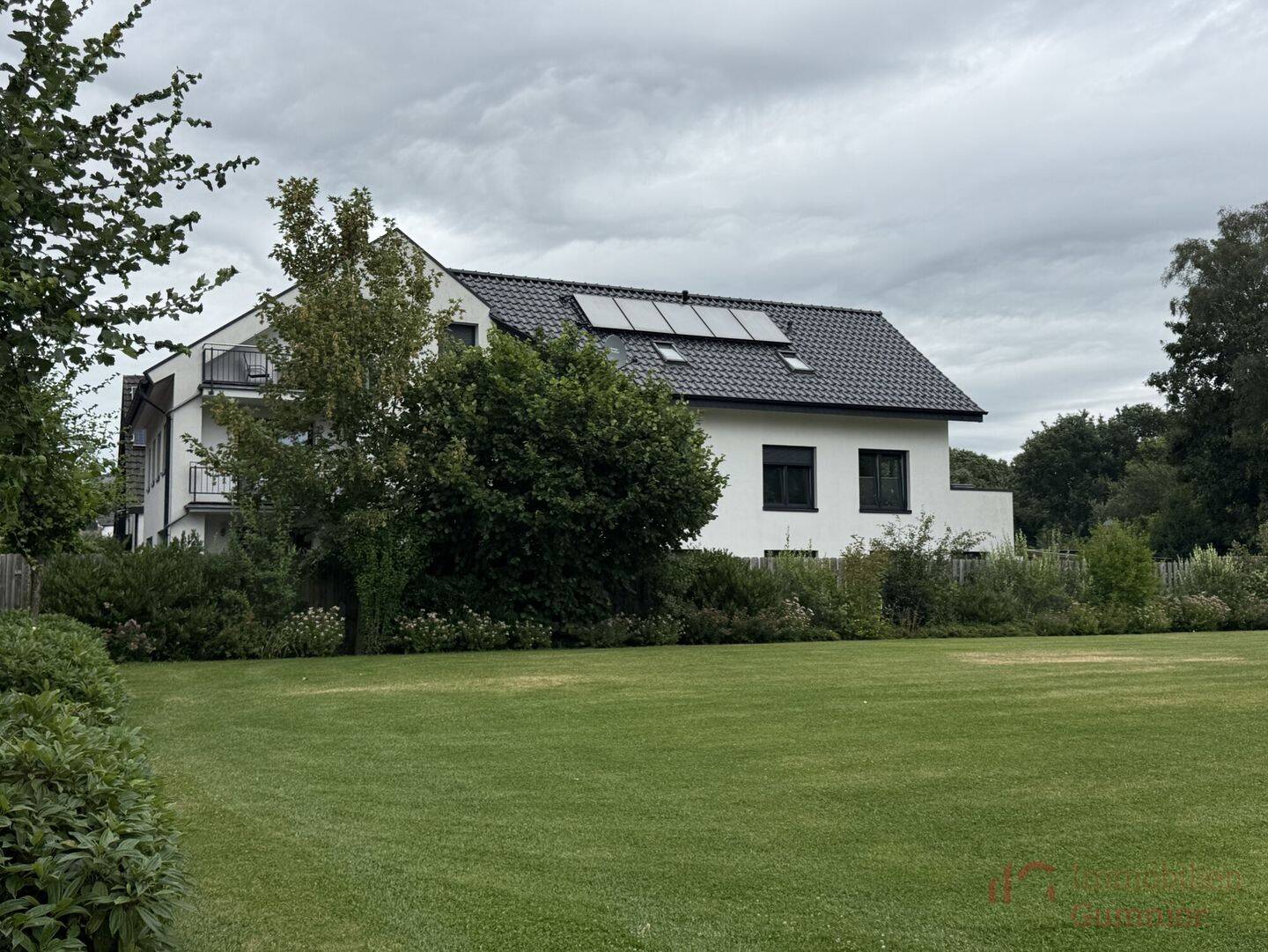 IMMOBILIEN GUMNIOR präsentiert: Ebenerdig! Sofort bezugsfrei! Moderne 3-Zimmer-Erdgeschosswohnung mit PKW Stellplatz, Einbauküche und Garten, 48480 Spelle