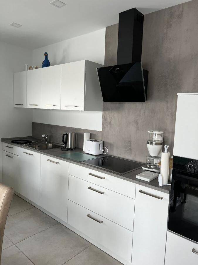 Moderne hochwertige 3-Zimmer-Neubau-Wohnung. möbiliert, evt. noch Platz für eigene Möbel. Ideal für Berufspendler oder befristetes Wohnen, 27607 Geestland