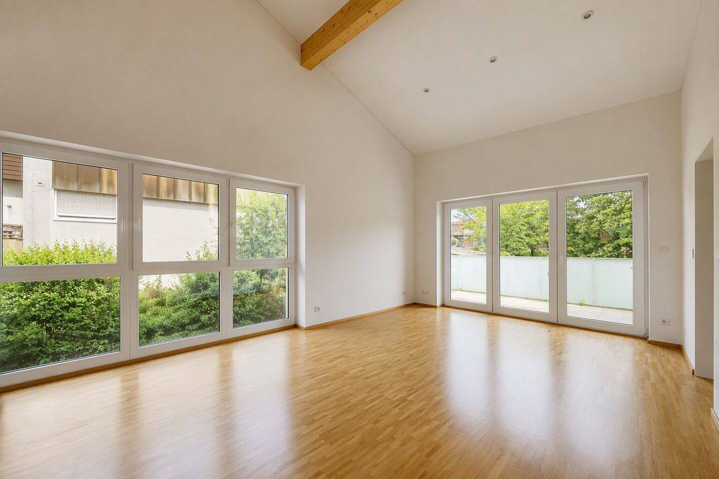 Hochwertige 3-Zimmer-Wohnung mit Balkon, EBK, Klimaanlage und 2 Stellplätzen, 74366 Kirchheim am Neckar