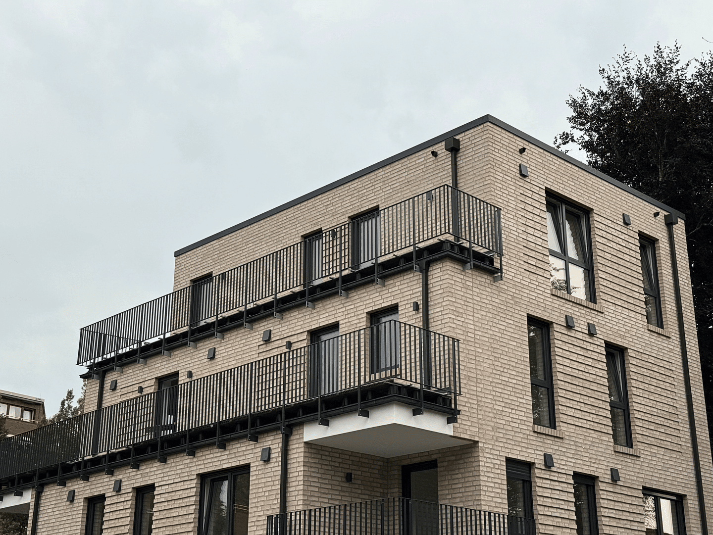 Neubau-Maisonette auf zwei Ebenen mit zwei großzügigen Dachterrassen, 26135 Oldenburg (Oldb) (Kreyenbrück Krusenbusch Neuenwege Osternburg Tweelbäke)