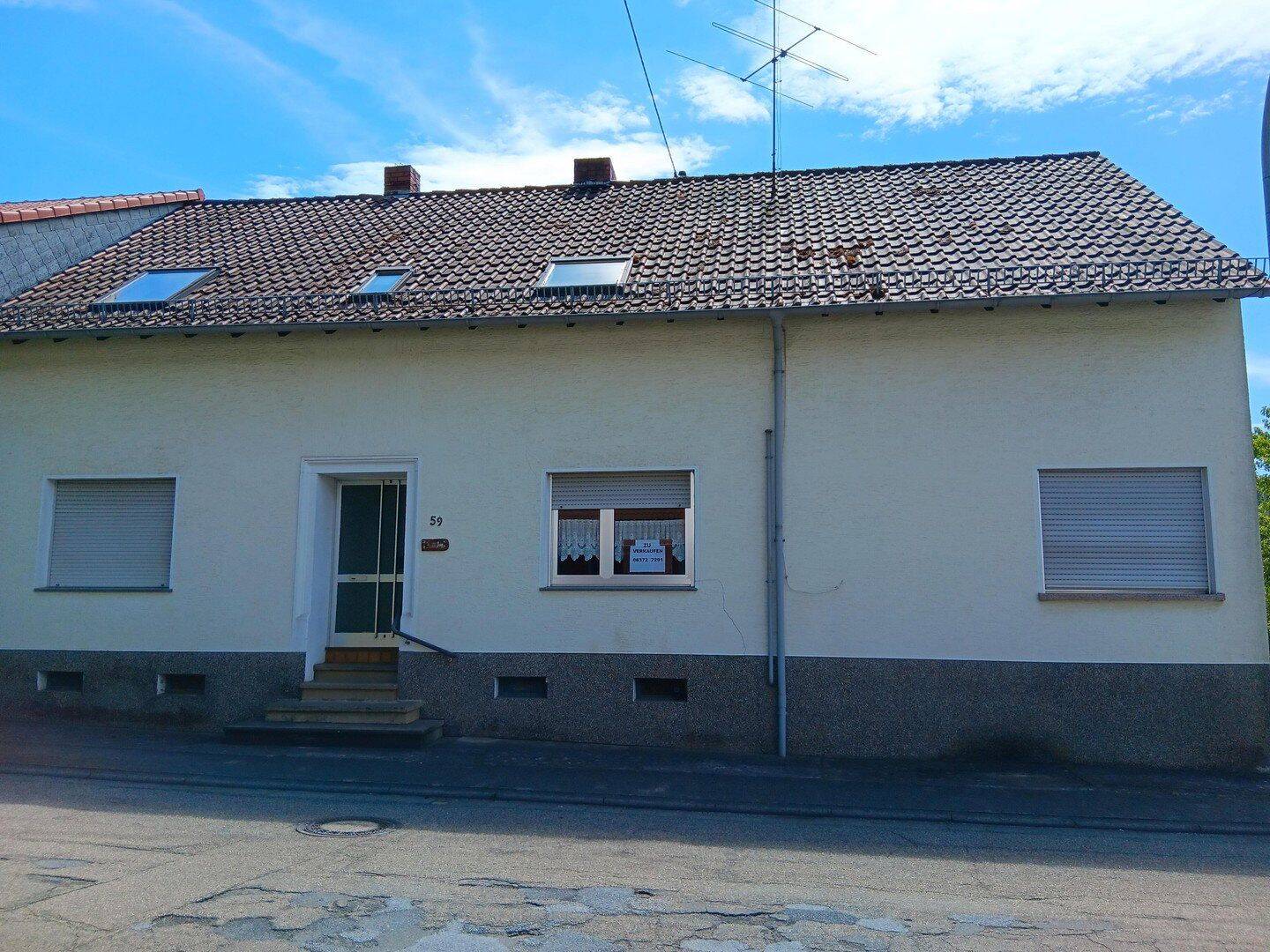 Früheres 4 Generationenhaus in ruhiger Umgebung, 66894 Bechhofen