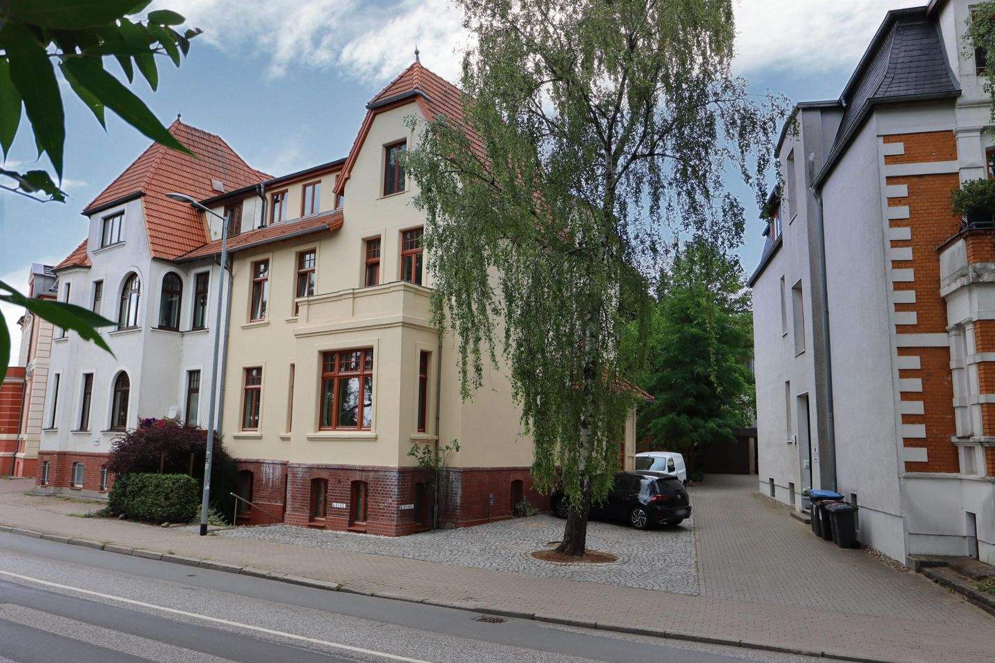 Großzügiges Wohnen in einer Jugendstilvilla mit Blick auf den Ostorfer See, 19053 Schwerin