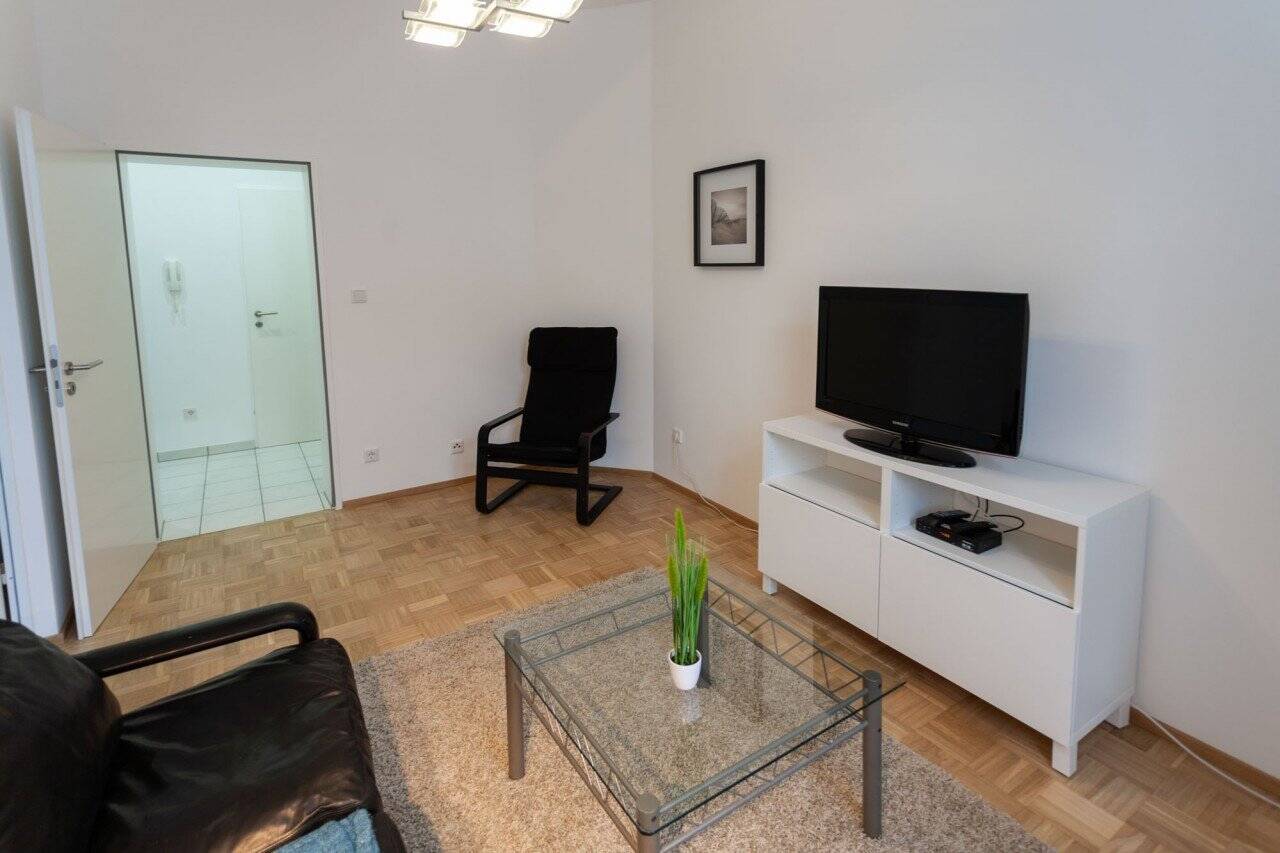 2 Zimmer Wohnung möbliert in Frankfurt Rödelheim – 60489 Frankfurt am Main – Bild 1 von 1